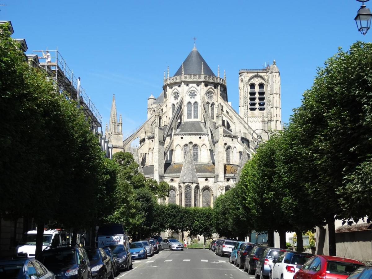 Appartement Coquet Centre Ville Filigrando Bourges Exteriör bild